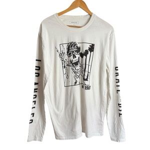 Adam Levine Skate or Die Skull 1981 Graphic Long Sleeve T-Shirt Men’s Large
